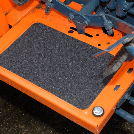 H3402N-Black-Coarse-Safety-Grip-Applied-to-Construction-Equipment-5