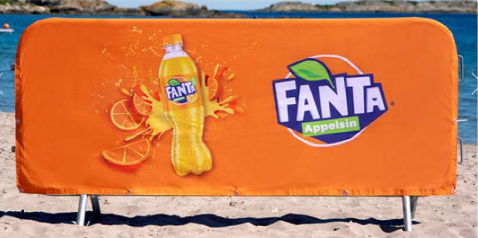 Cubierta para valla de multitud – Textil Premium – Forma contorneada – 250 × 80 cm – Impresión personalizada