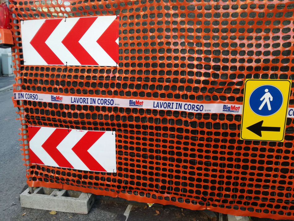 Valla de malla de seguridad de Plástico naranja - PERSONALIZABLE- (texto y logotipo impresos)